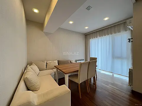 Kirayə verilir 4 otaqlı mənzil 200 m²
