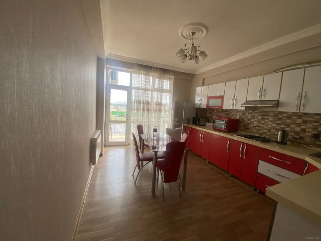 Satılır 3 otaqlı mənzil 128 m²