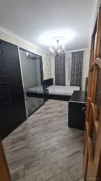 Kirayə verilir 2 otaqlı mənzil 42 m²