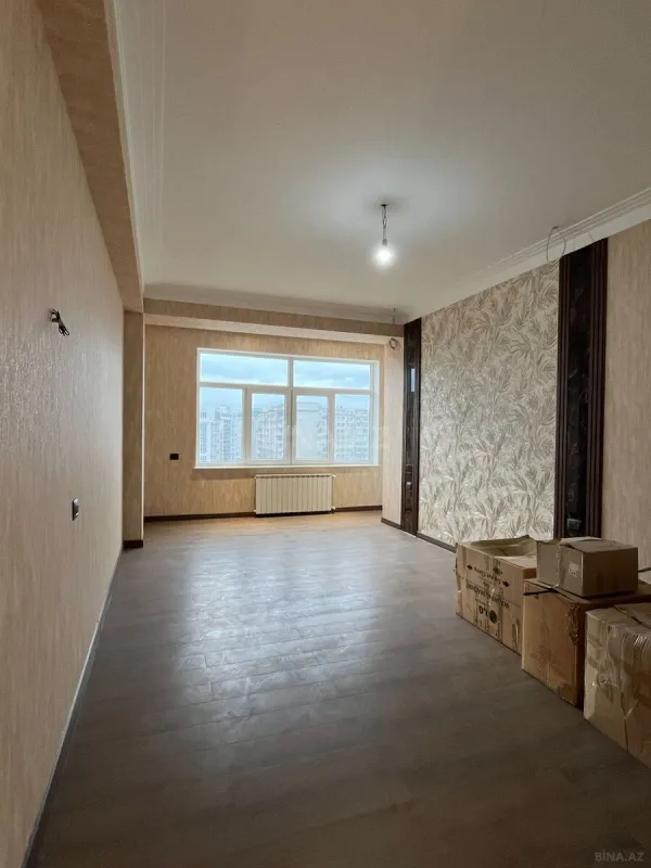 Satılır 3 otaqlı mənzil 157 m²