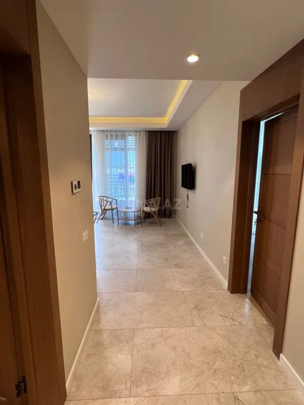 Satılır 2 otaqlı mənzil 75 m²