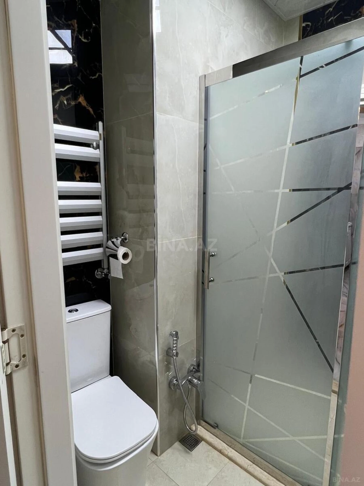 Kirayə verilir 2 otaqlı mənzil 60 m²