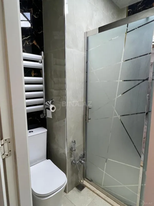 Kirayə verilir 2 otaqlı mənzil 60 m²