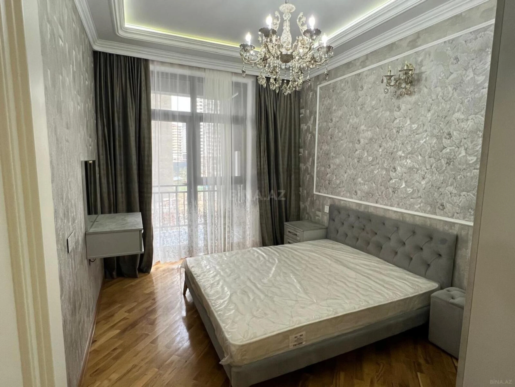 Kirayə verilir 2 otaqlı mənzil 60 m²