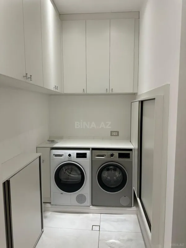 Kirayə verilir 4 otaqlı mənzil 180 m²