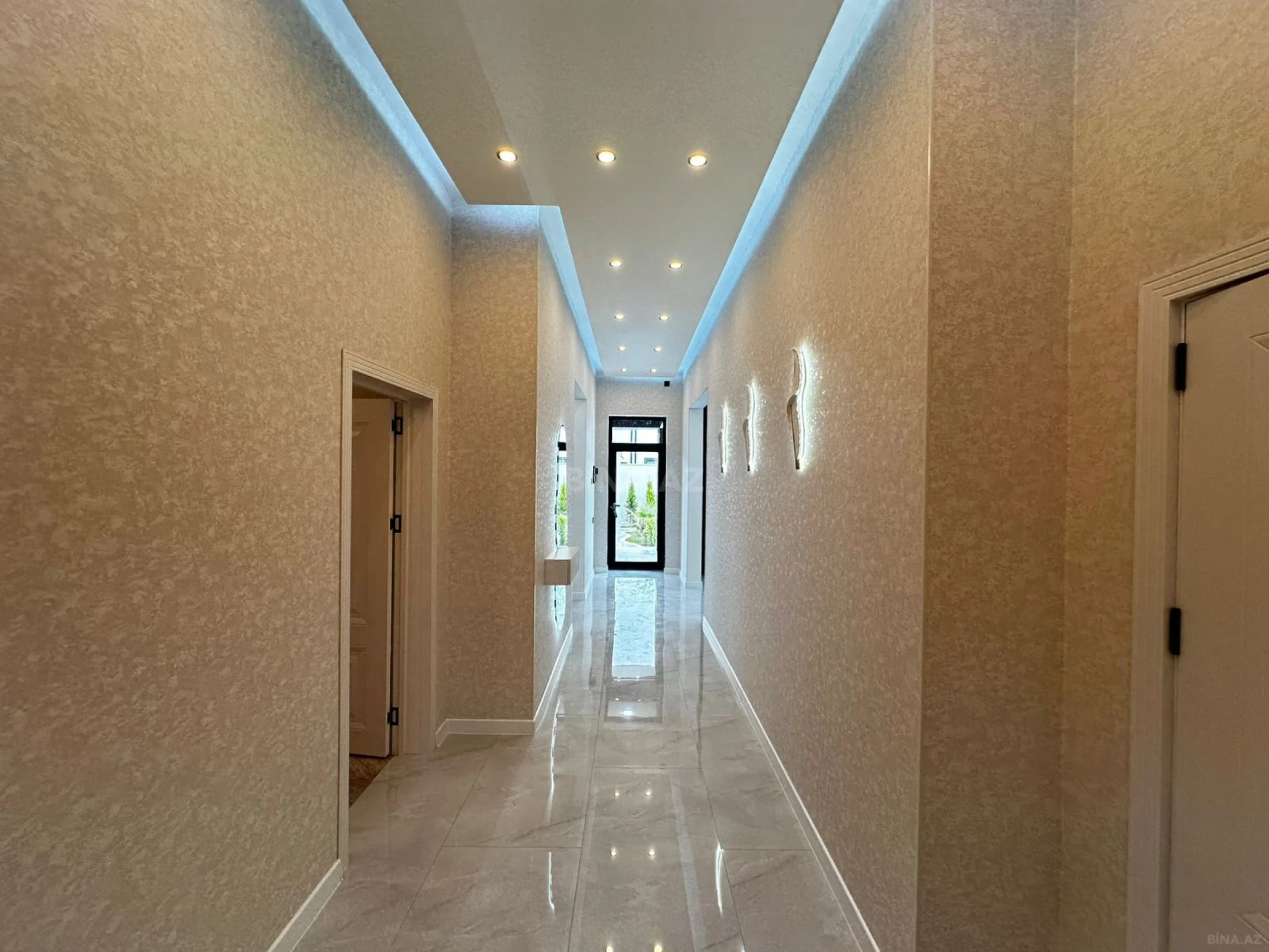 Satılır 4 otaqlı həyət evi 160 m²