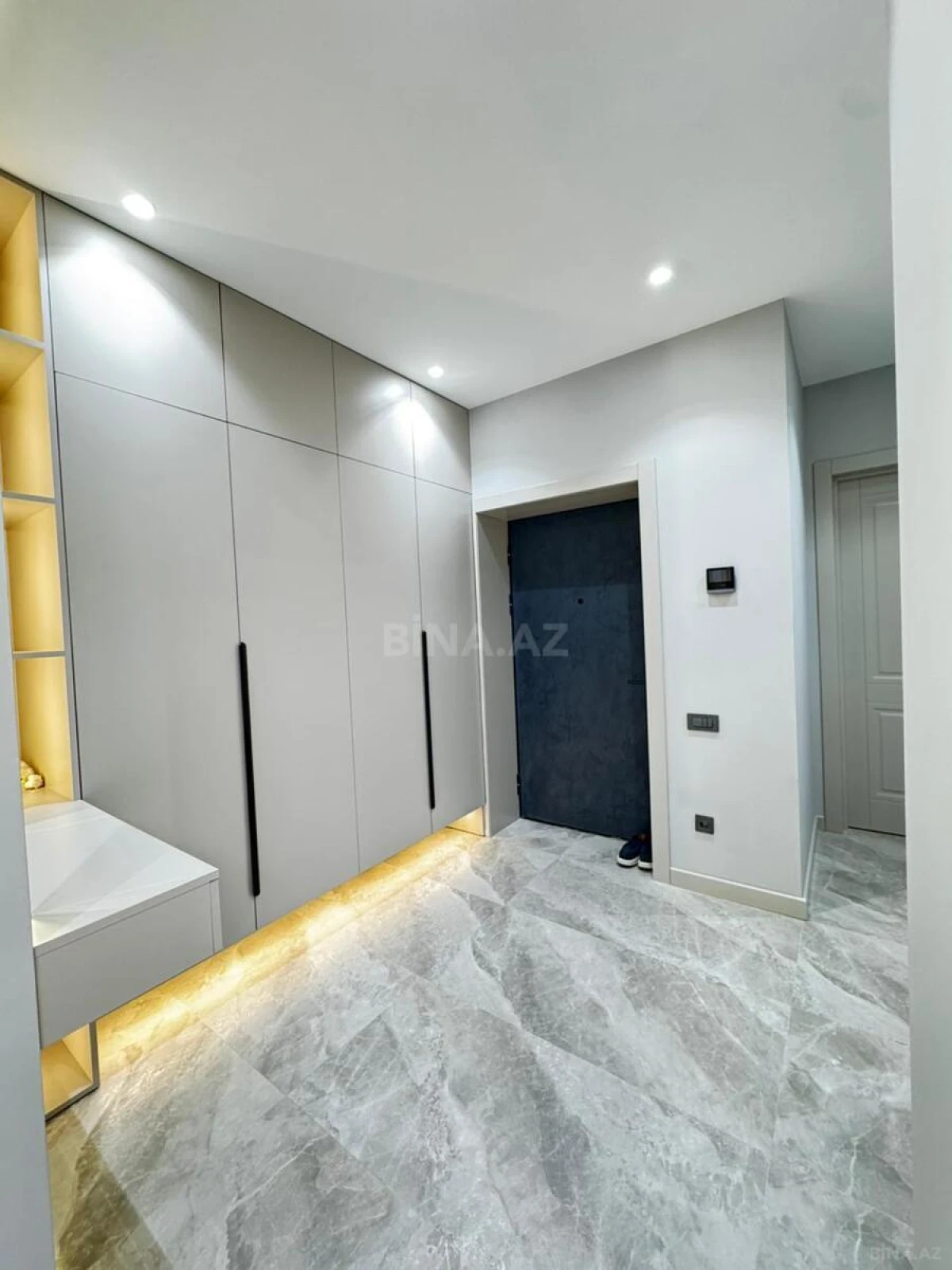 Kirayə verilir 3 otaqlı mənzil 96 m²