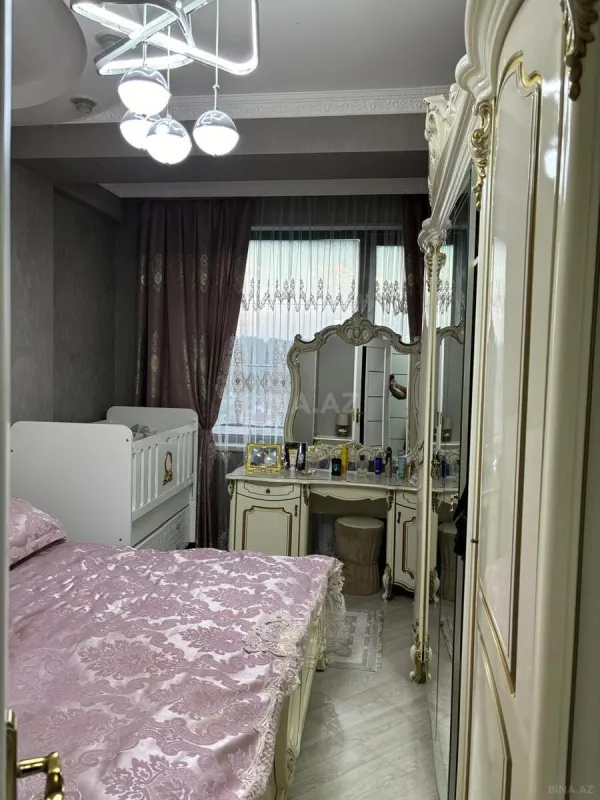 Satılır 2 otaqlı mənzil 70 m²