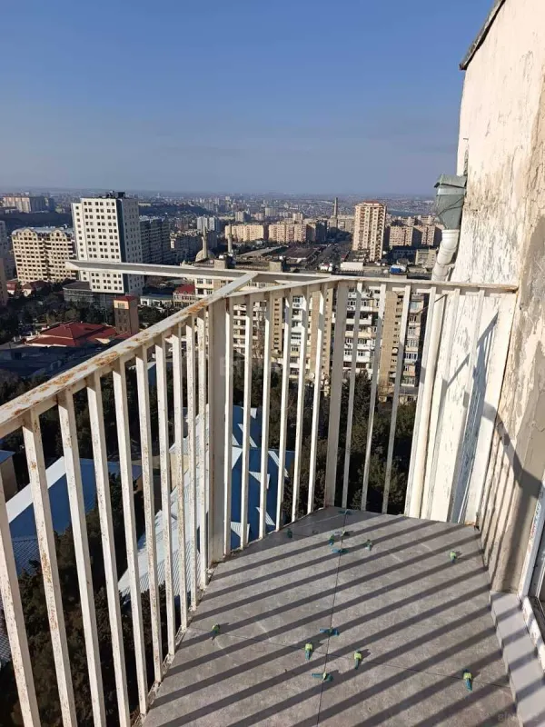 Satılır 3 otaqlı mənzil 84 m²