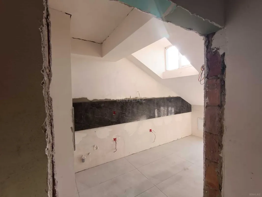 Satılır 3 otaqlı mənzil 84 m²