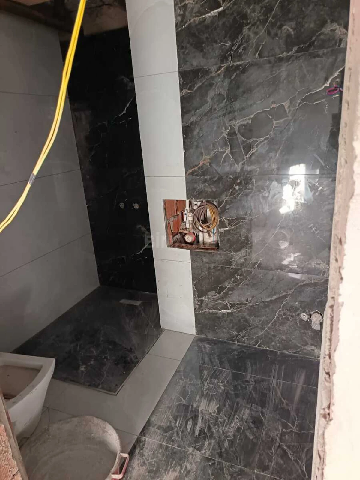 Satılır 3 otaqlı mənzil 84 m²