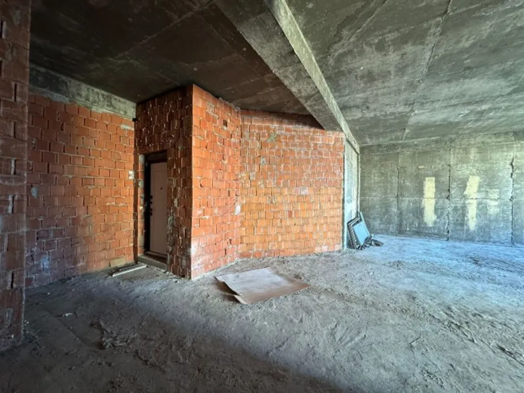 Satılır 3 otaqlı mənzil 135 m²