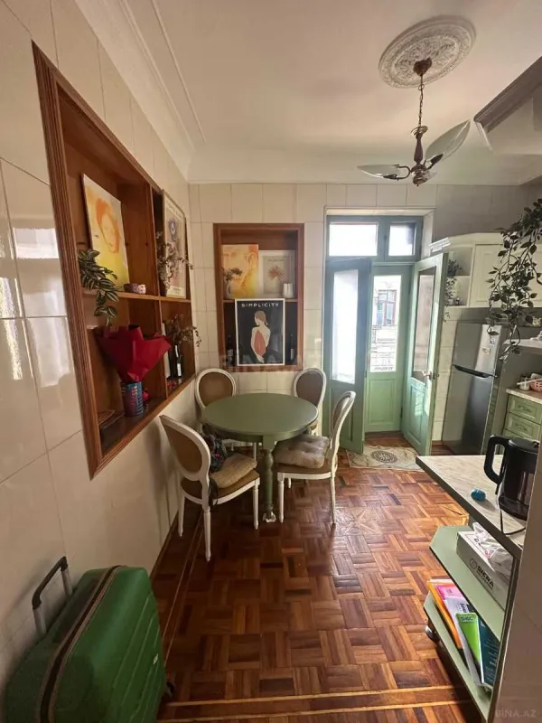 Kirayə verilir 1 otaqlı mənzil 45 m²