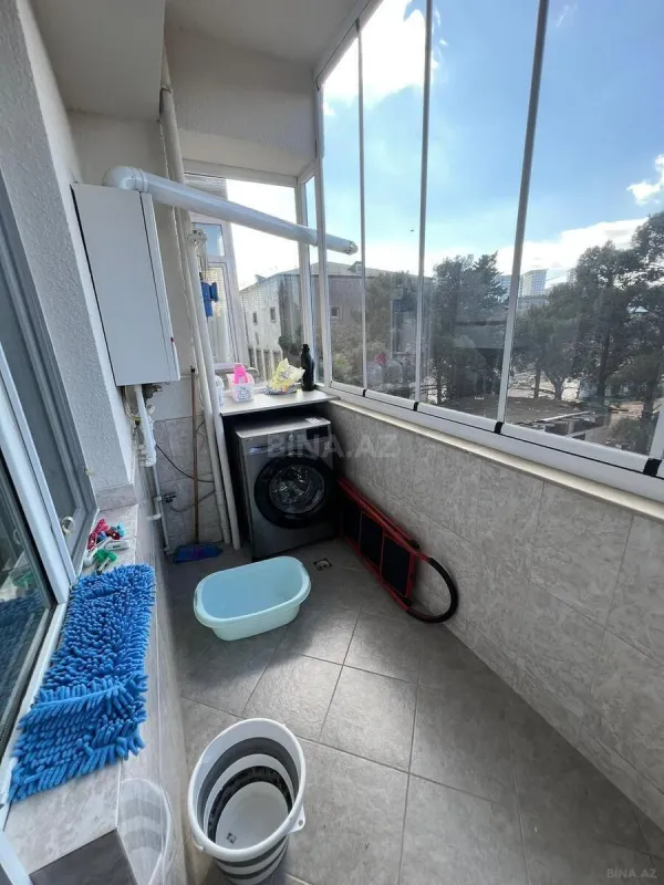 Satılır 3 otaqlı mənzil 141 m²