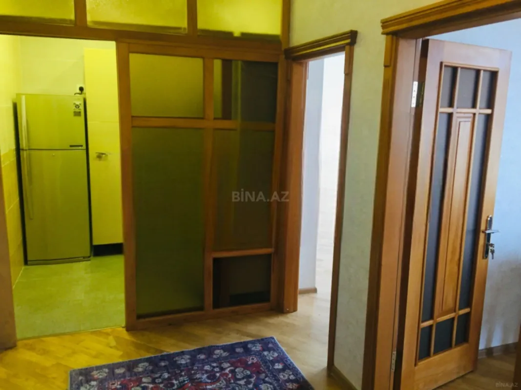 Kirayə verilir 2 otaqlı mənzil 60 m²