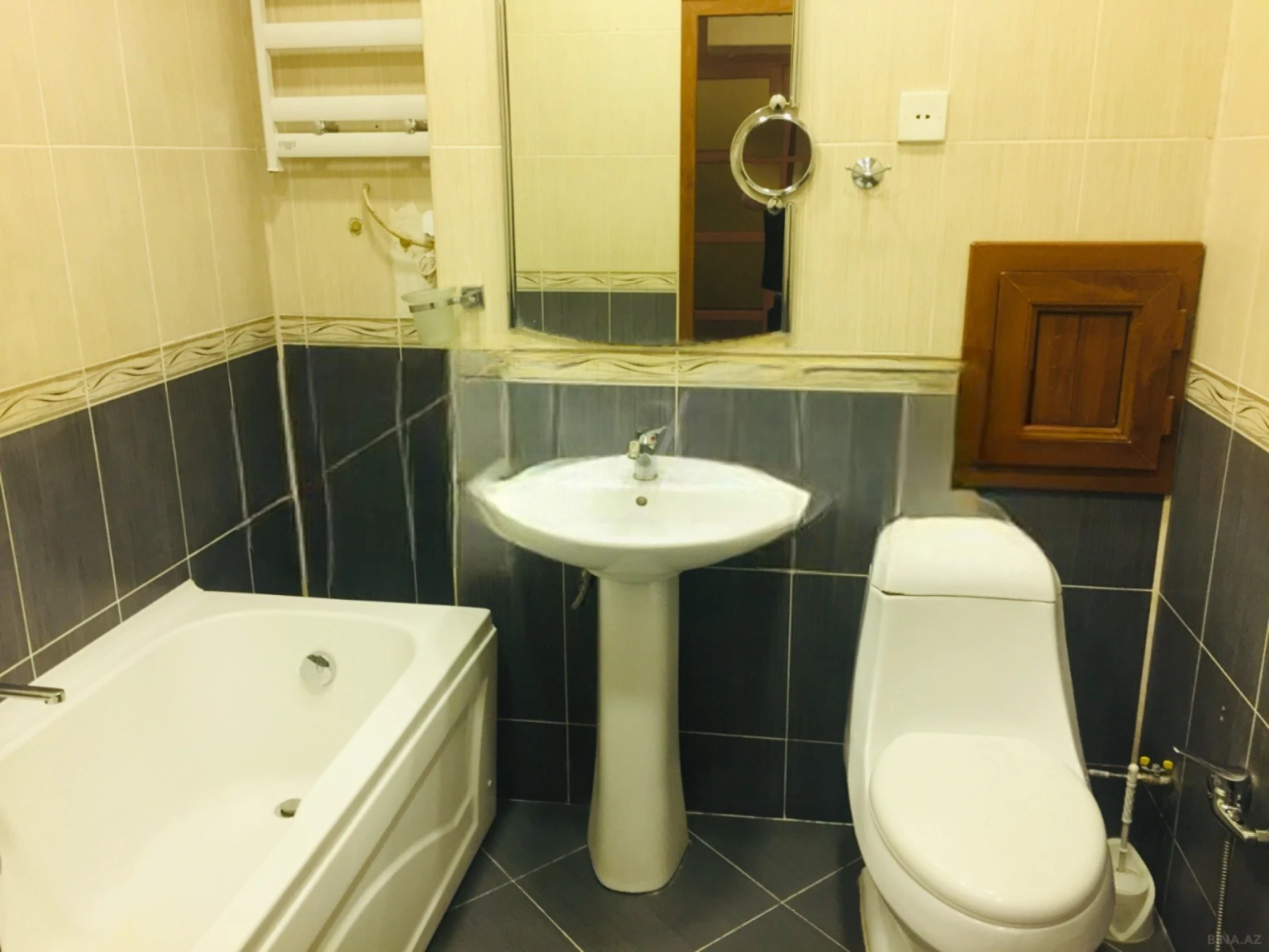 Kirayə verilir 2 otaqlı mənzil 60 m²