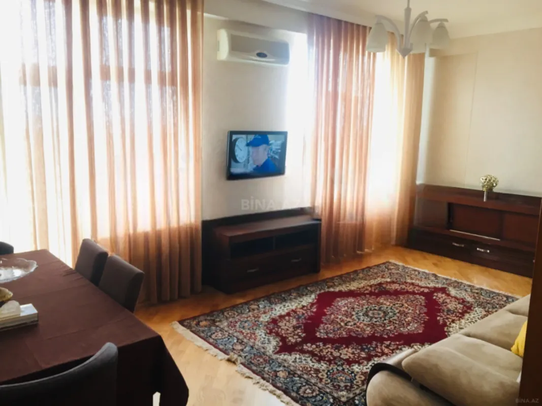 Kirayə verilir 2 otaqlı mənzil 60 m²