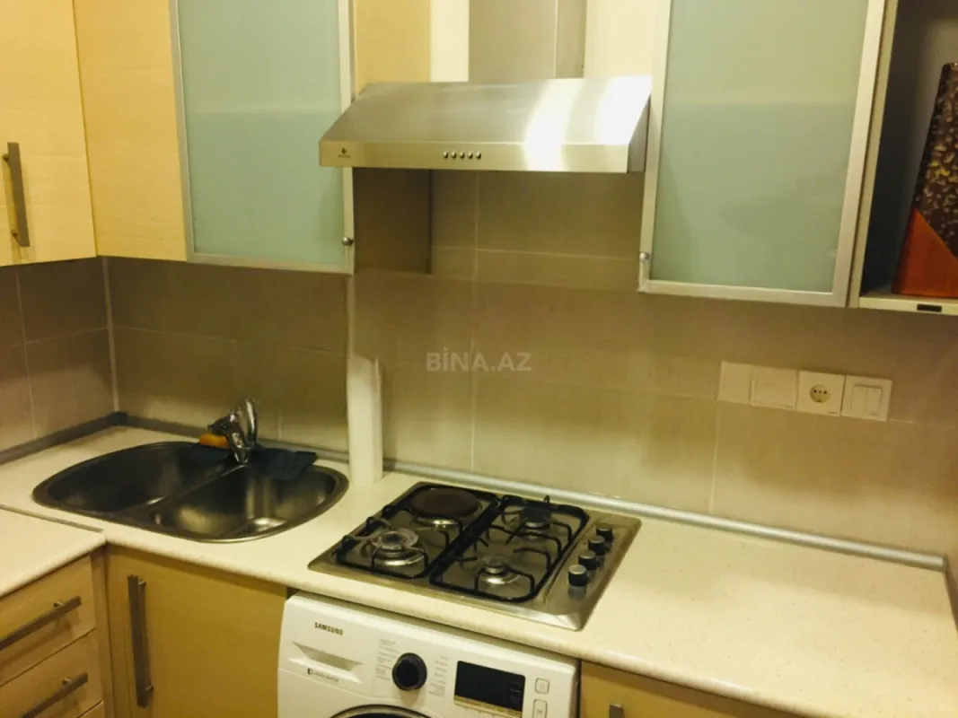 Kirayə verilir 2 otaqlı mənzil 60 m²