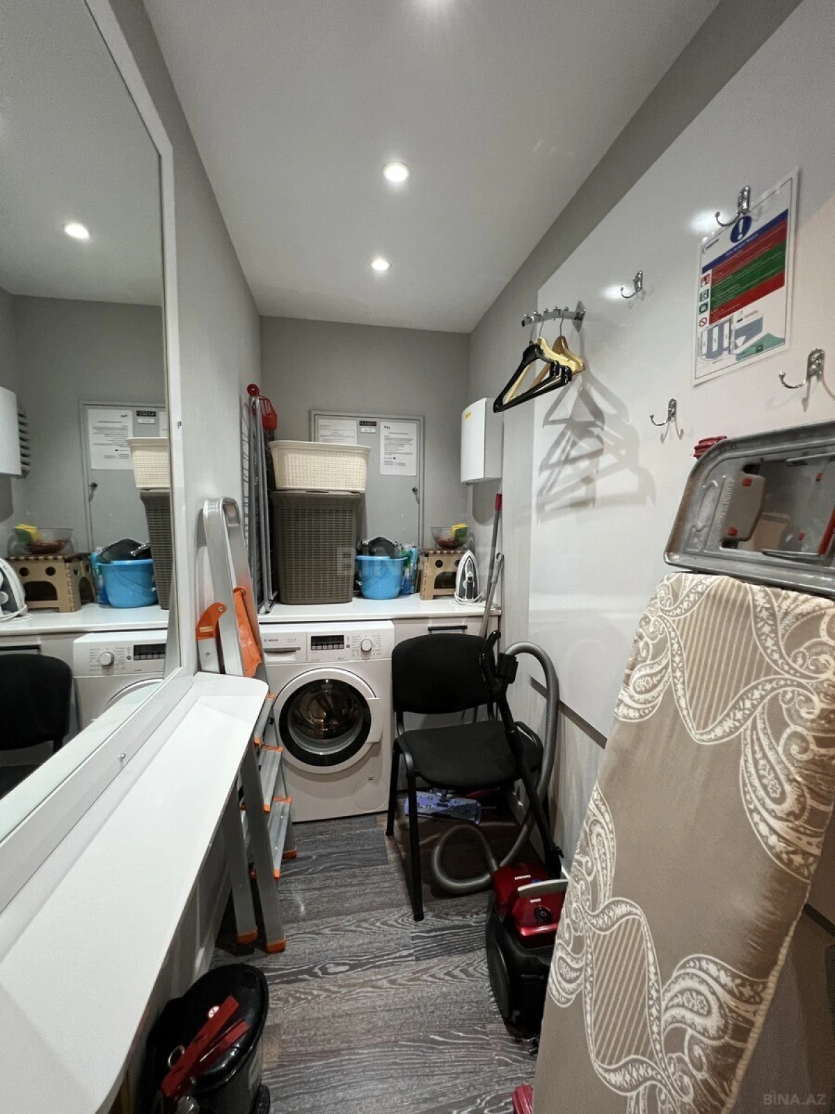 Kirayə verilir 2 otaqlı mənzil 90 m²