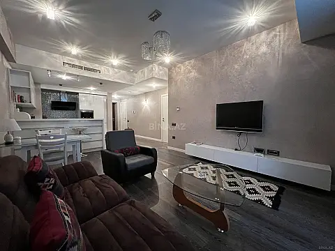 Kirayə verilir 2 otaqlı mənzil 90 m²