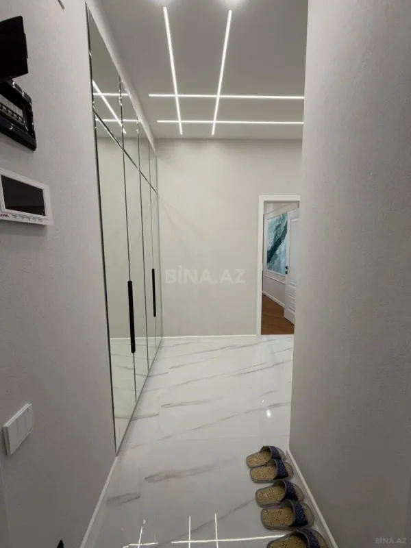 Satılır 2 otaqlı mənzil 70 m²