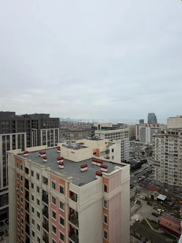 Satılır 2 otaqlı mənzil 70 m²