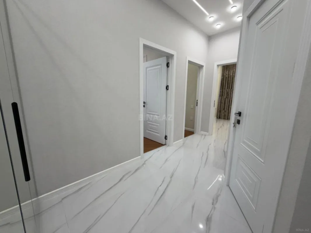 Satılır 2 otaqlı mənzil 70 m²