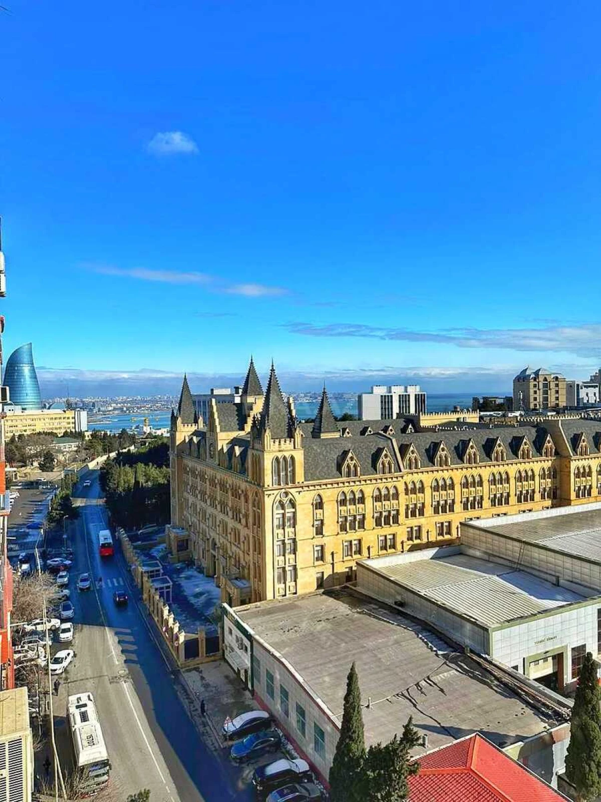 Satılır 3 otaqlı mənzil 85 m²