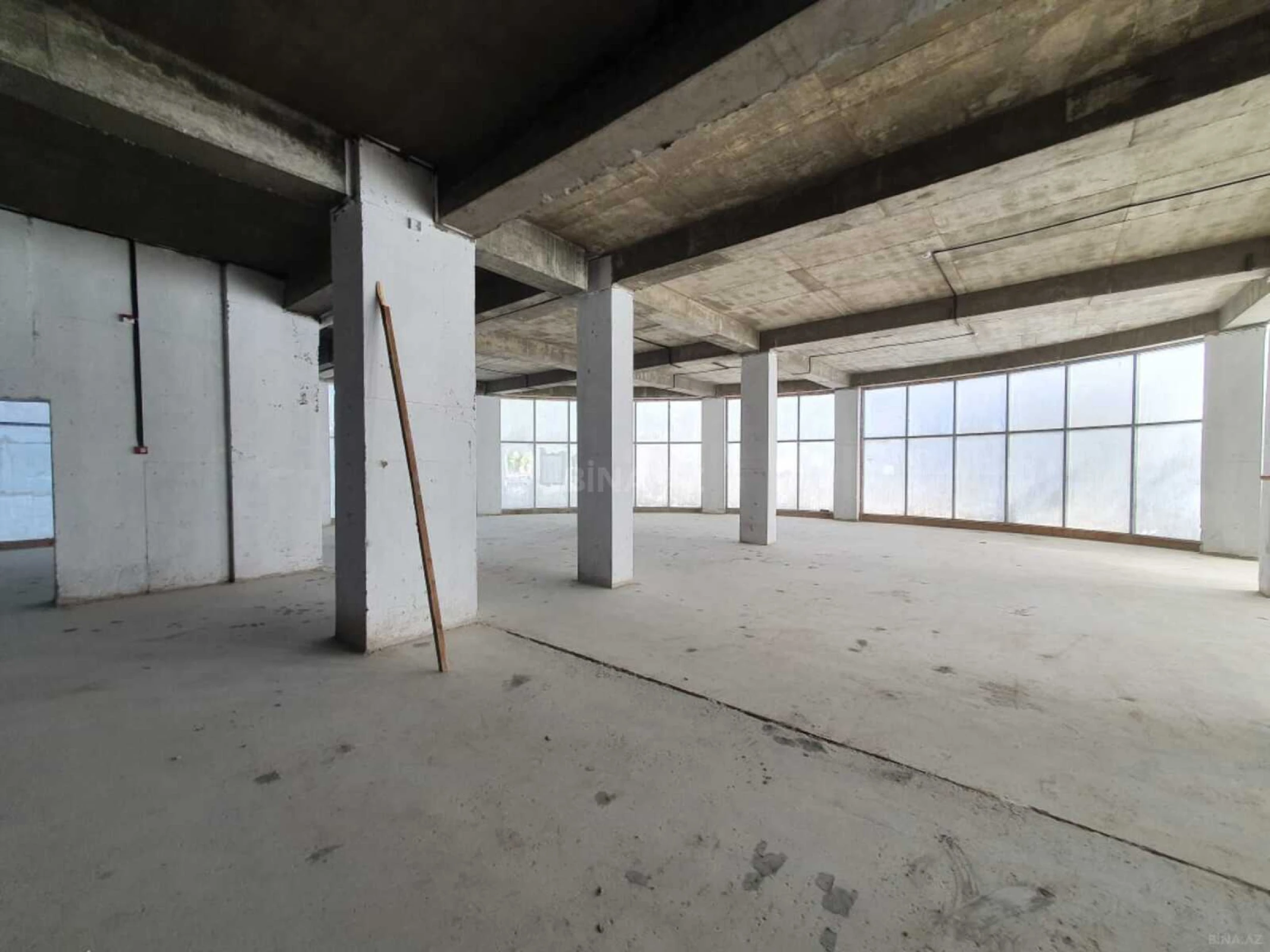 Kirayə verilir obyekt 1100 m²