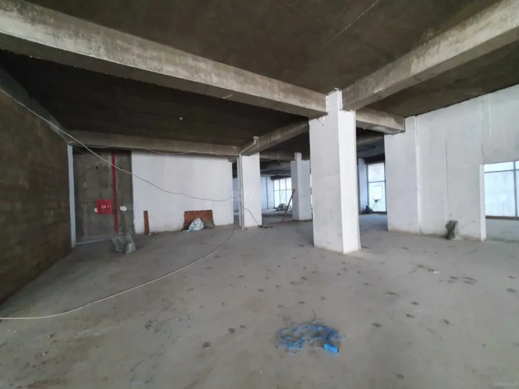 Kirayə verilir obyekt 1100 m²