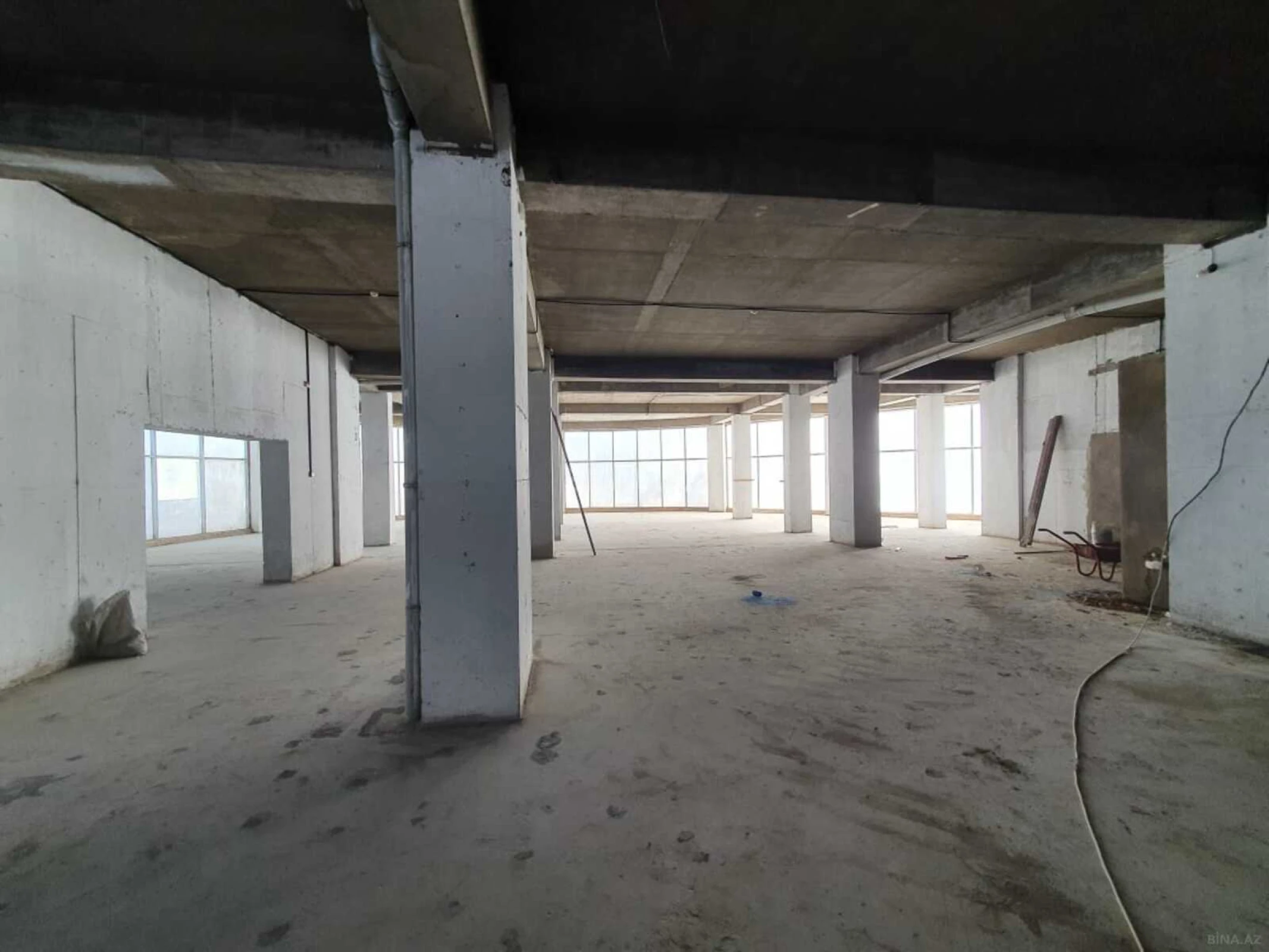 Kirayə verilir obyekt 1100 m²