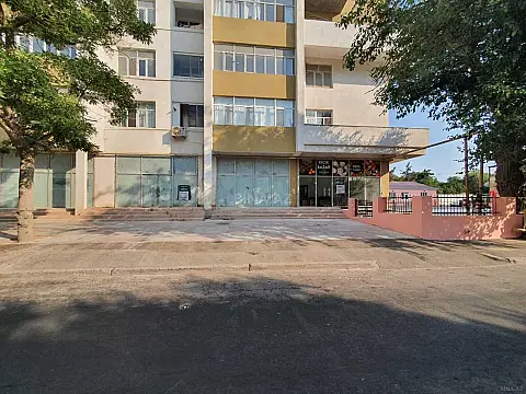 Kirayə verilir obyekt 1100 m²