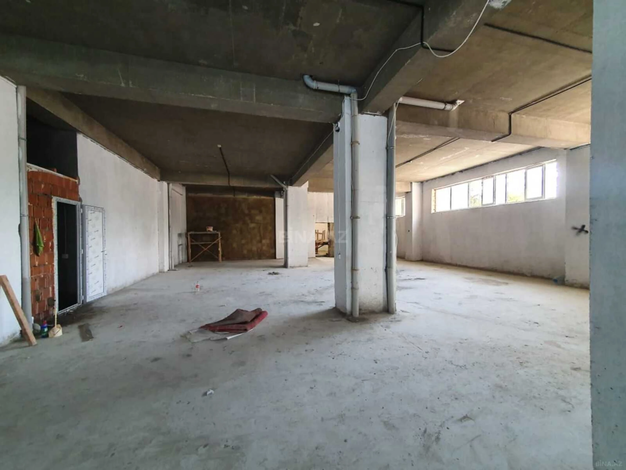 Kirayə verilir obyekt 1100 m²