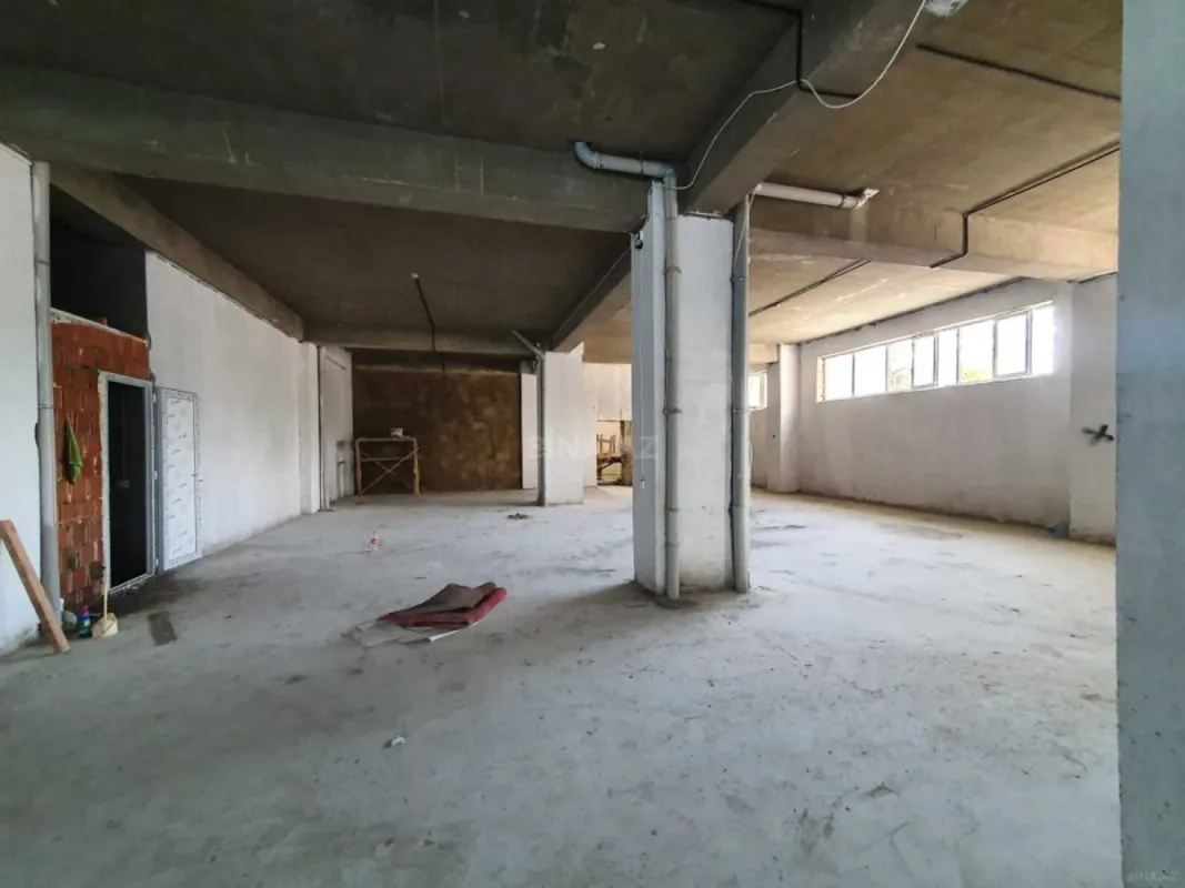 Kirayə verilir obyekt 1100 m²