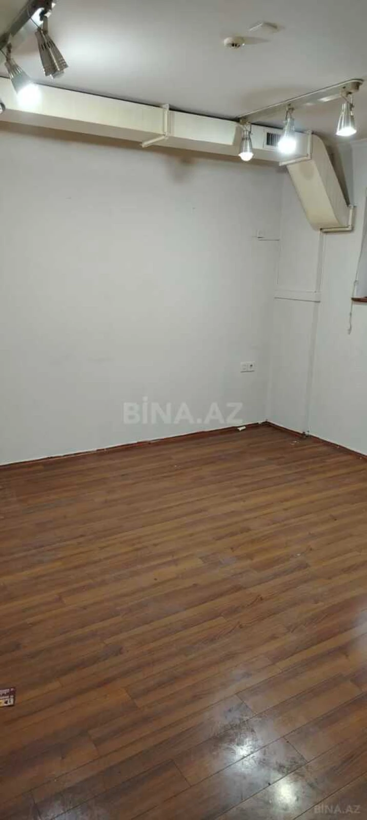 Kirayə verilir obyekt 113 m²