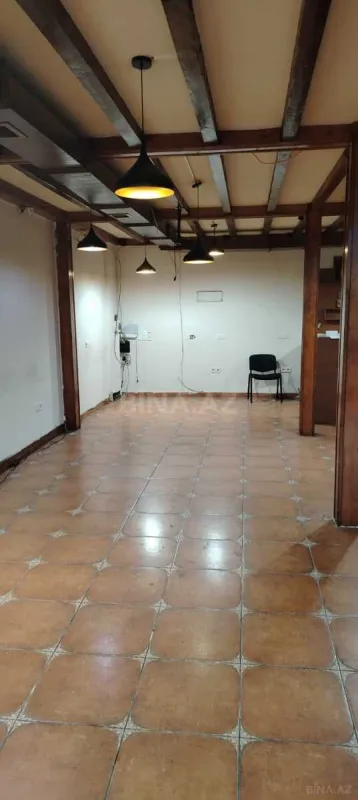 Kirayə verilir obyekt 113 m²