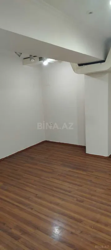 Kirayə verilir obyekt 113 m²