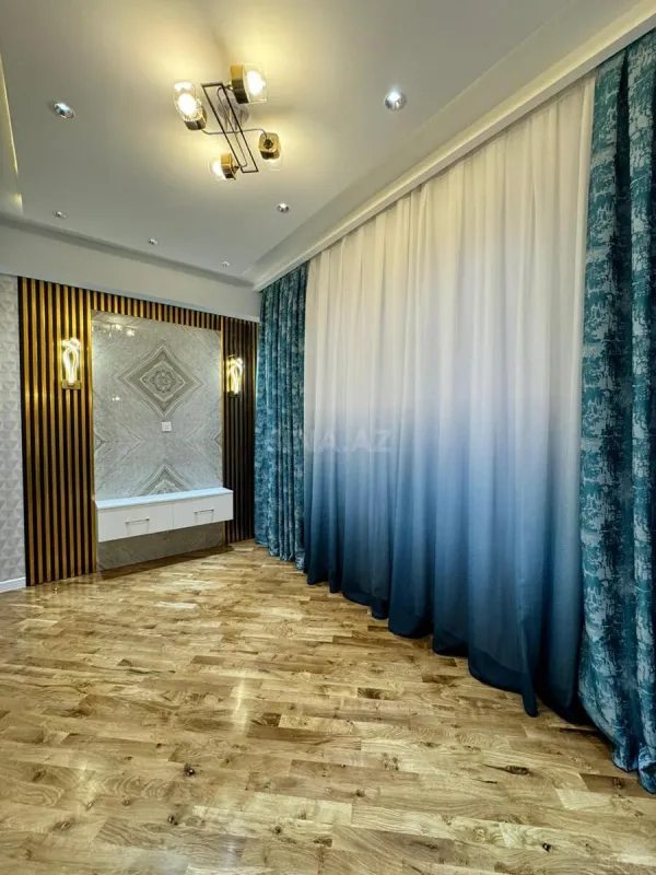Satılır 2 otaqlı mənzil 100 m²