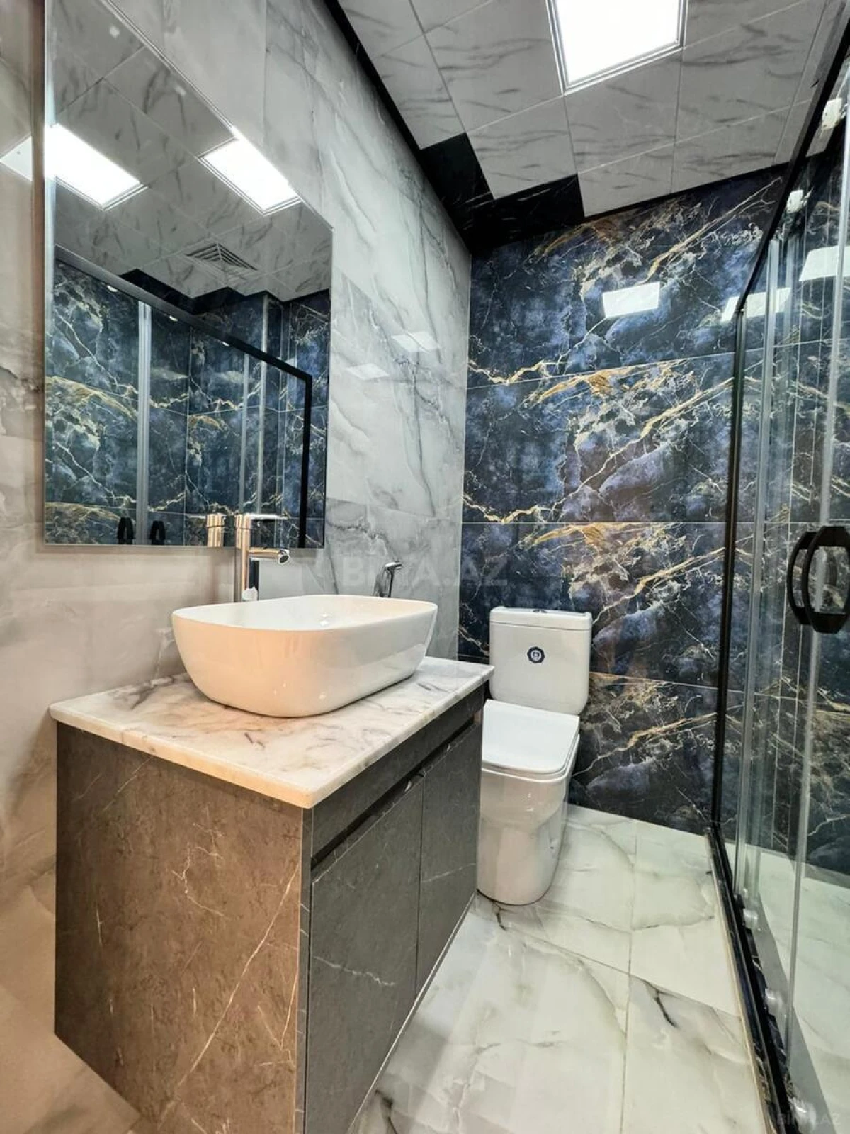 Satılır 2 otaqlı mənzil 100 m²