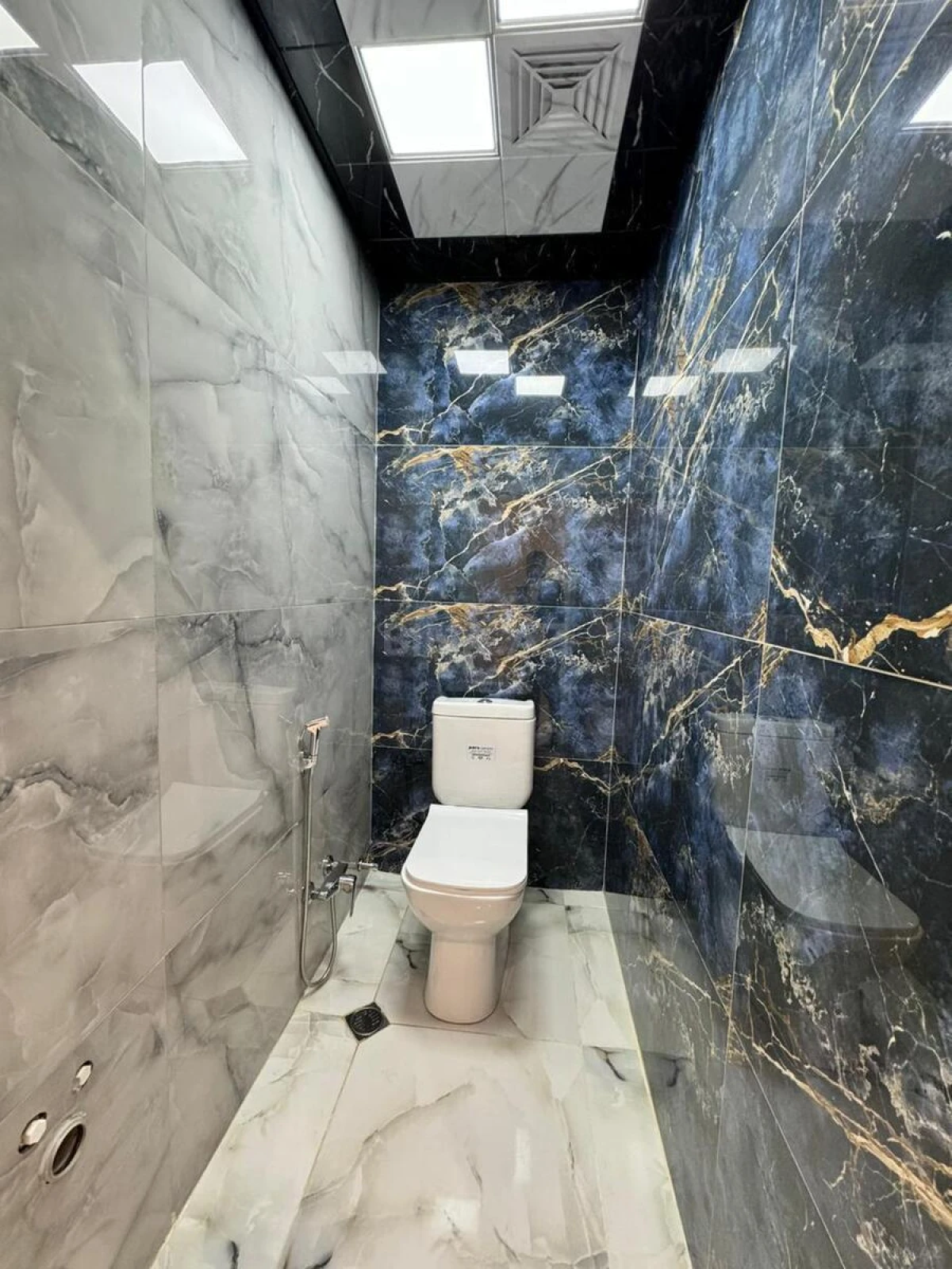 Satılır 2 otaqlı mənzil 100 m²