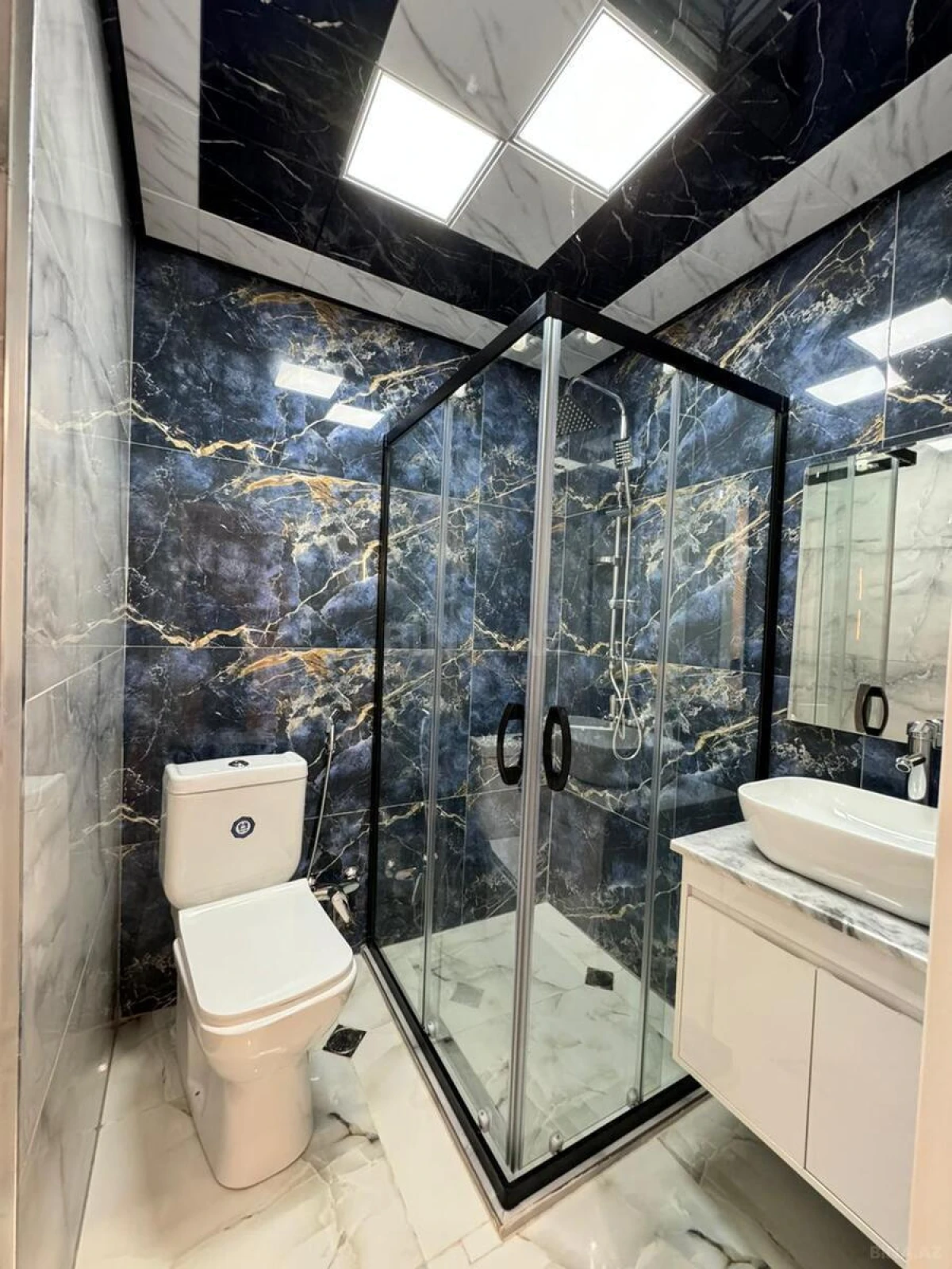 Satılır 2 otaqlı mənzil 100 m²