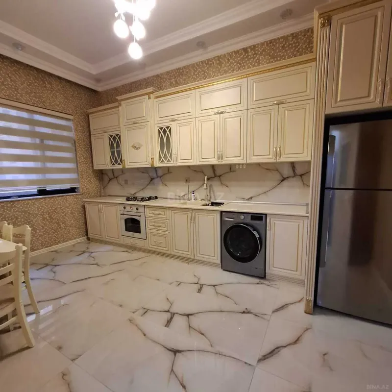 Satılır 2 otaqlı mənzil 100 m²