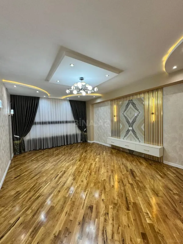 Satılır 2 otaqlı mənzil 100 m²
