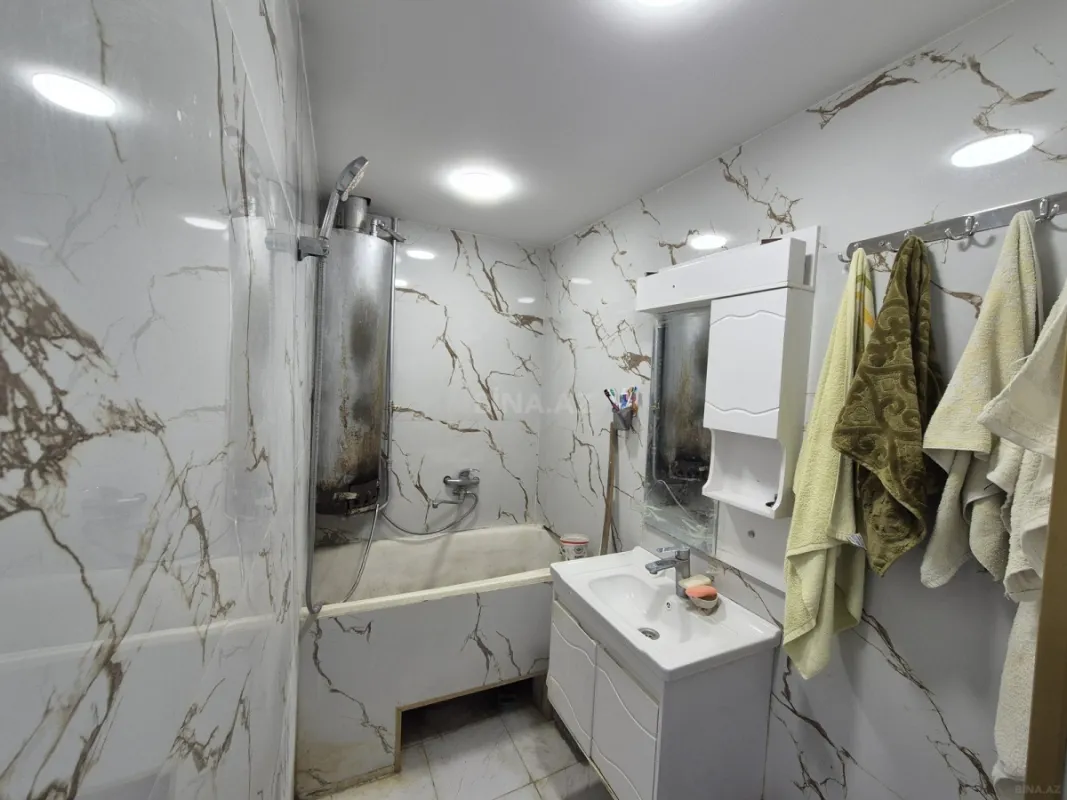 Satılır 2 otaqlı mənzil 65 m²