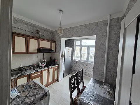Satılır 2 otaqlı mənzil 65 m²