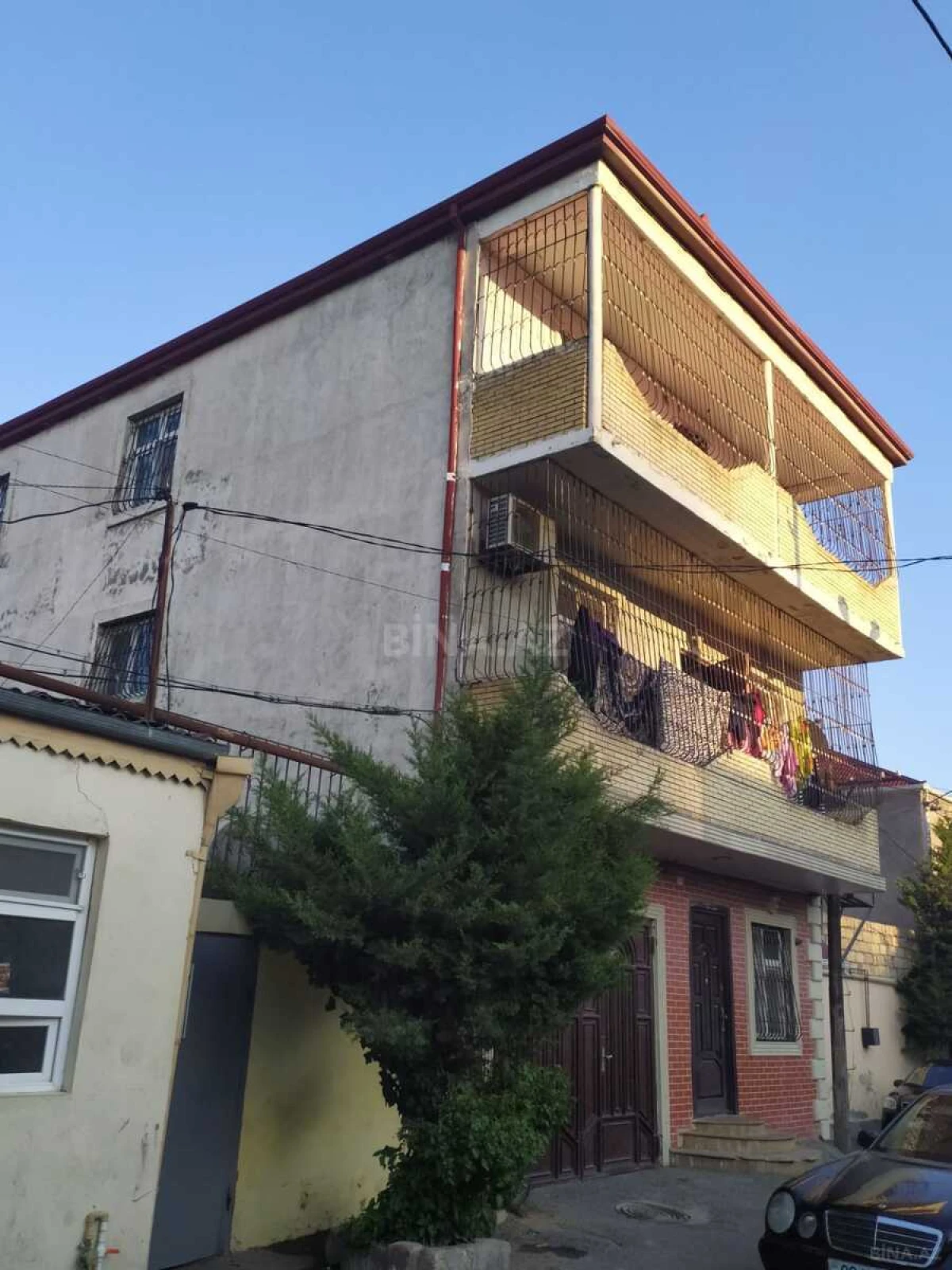 Kirayə verilir 6 otaqlı həyət evi 300 m²