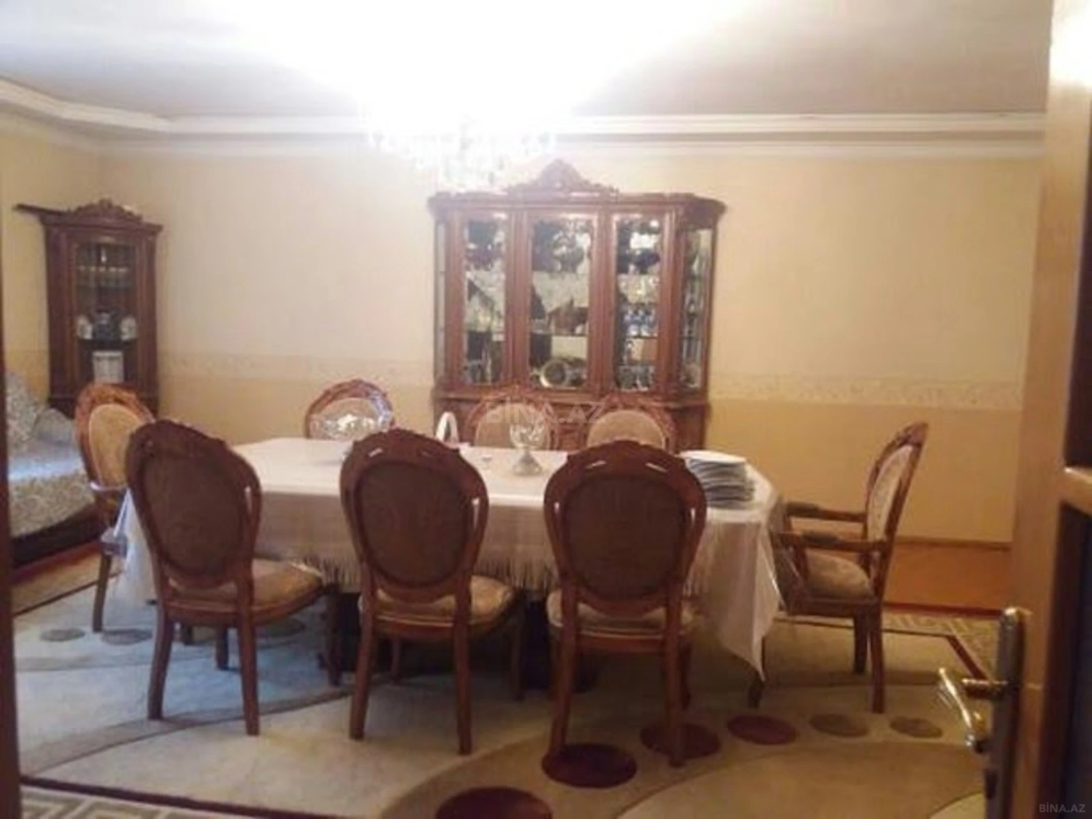 Kirayə verilir 6 otaqlı həyət evi 300 m²