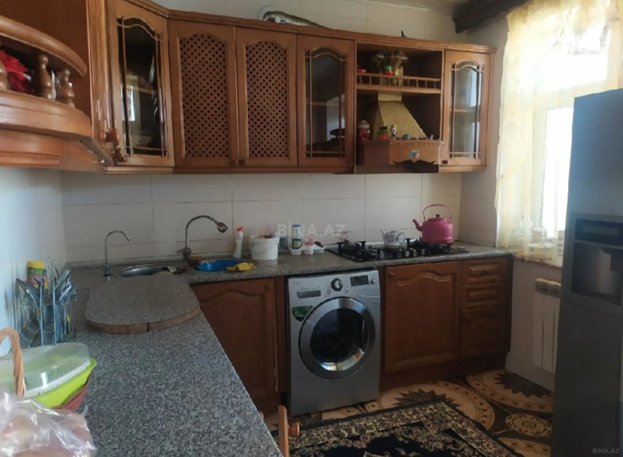 Kirayə verilir 6 otaqlı həyət evi 300 m²