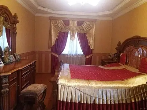 Kirayə verilir 6 otaqlı həyət evi 300 m²