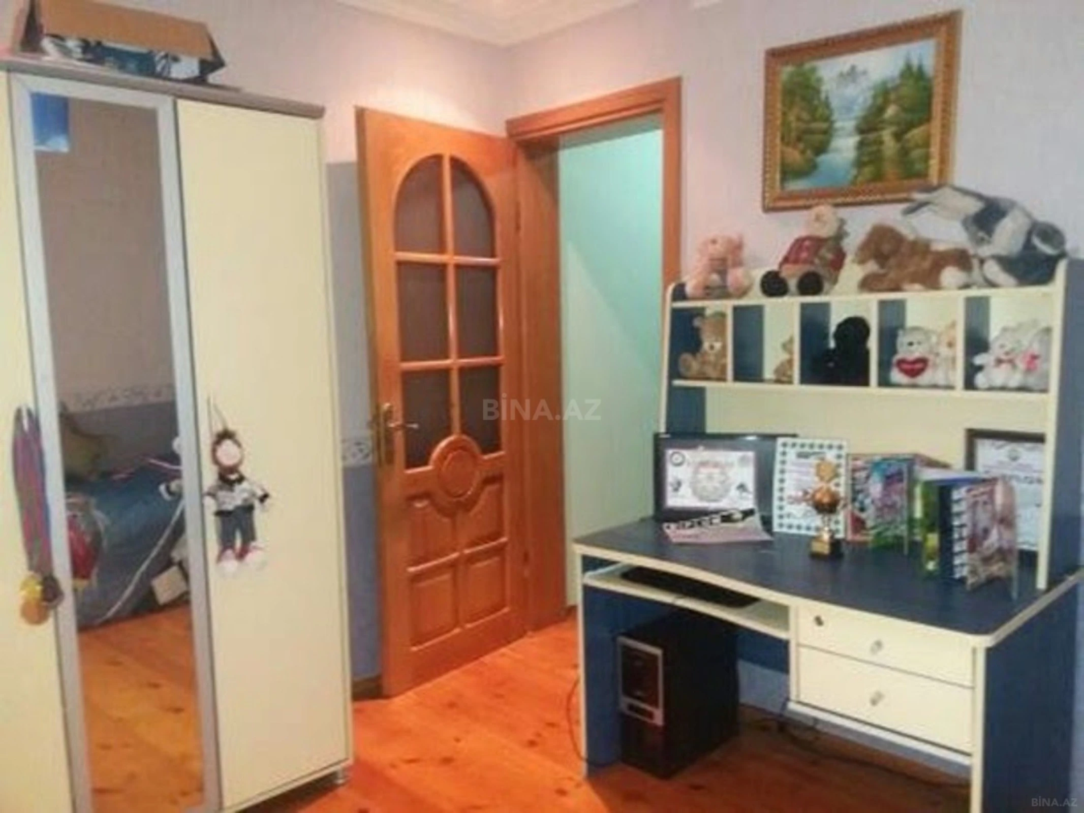 Kirayə verilir 6 otaqlı həyət evi 300 m²
